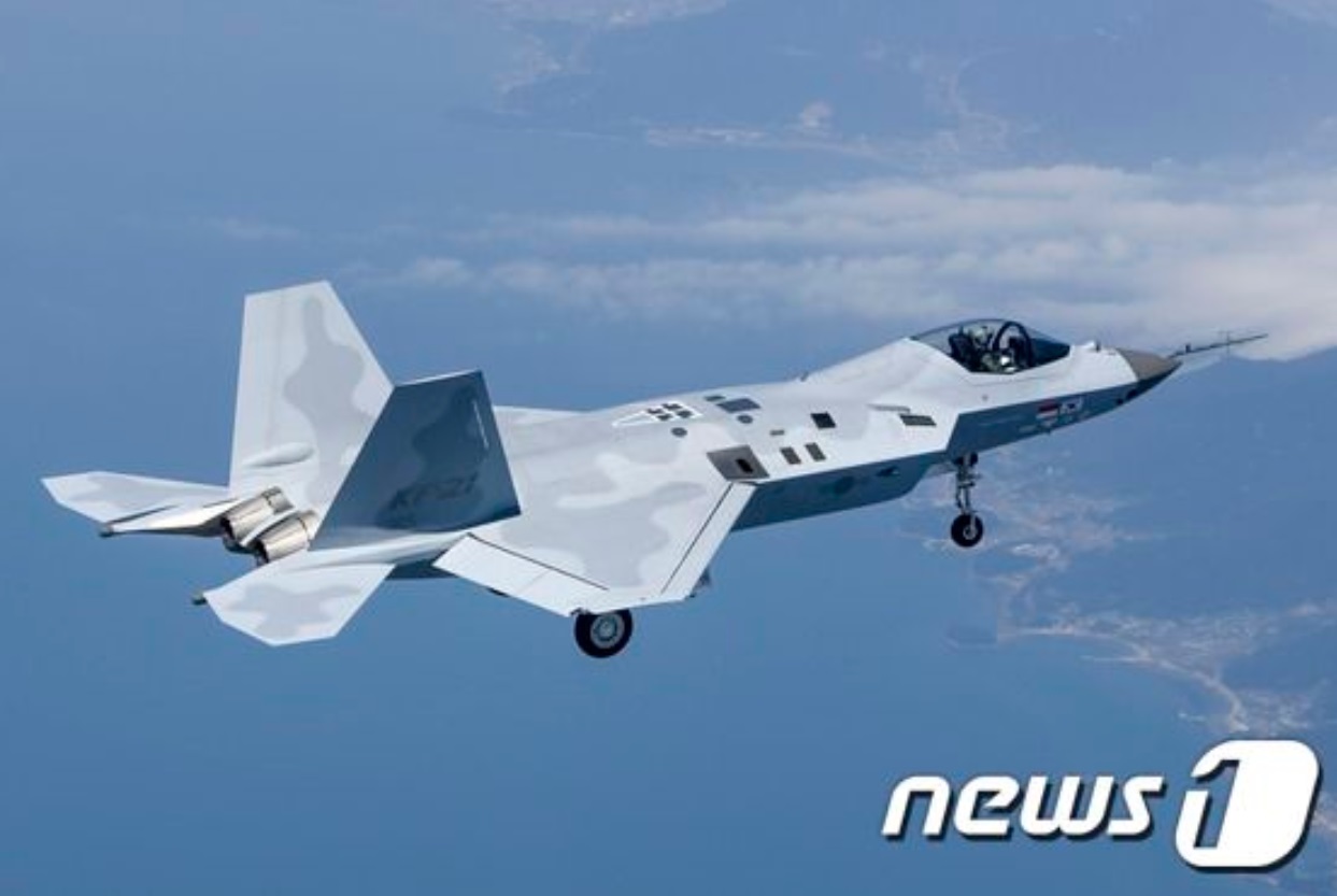 KF21試作機「6号機」も初飛行に成功…6機とも試験飛行完了 | KOREA WAVE