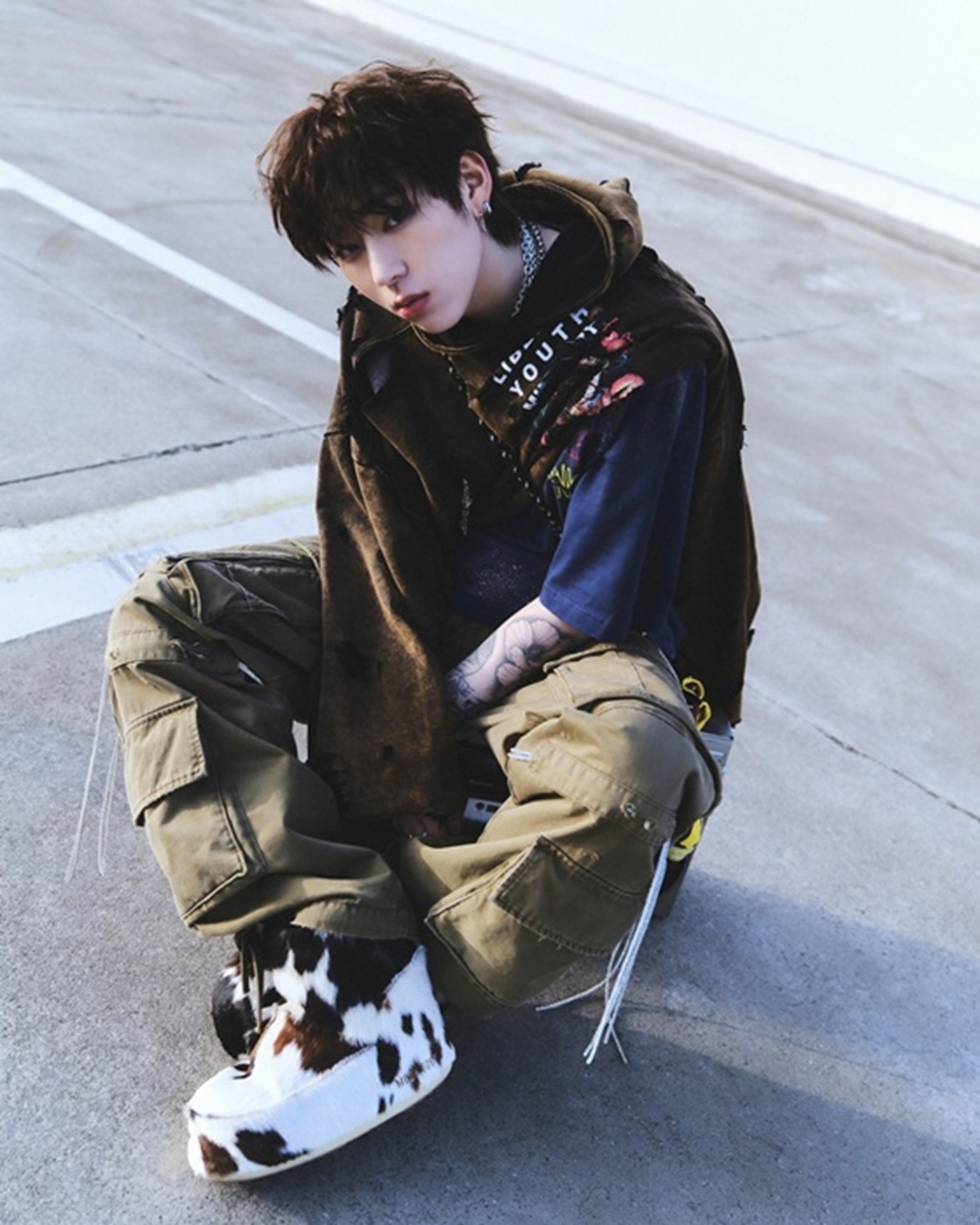 ZICO SPOT!（feat.JENNIE） ジコサイン入りポラ チェキ 当選 Stream ZICO (지코) feat. JENNIE (제니) - SPOT by Moonbyulkiki33