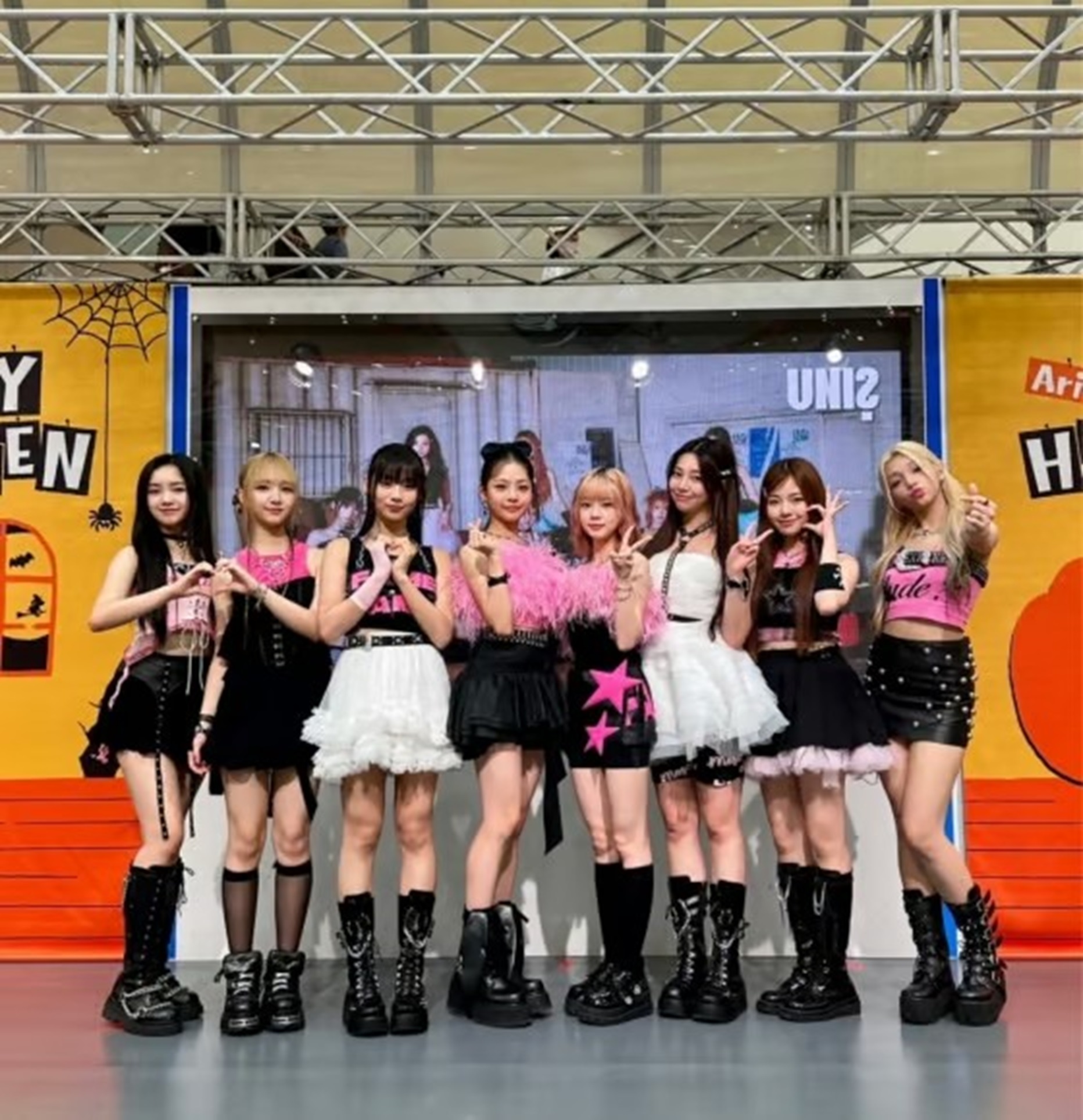 unis トレカ リリイベ 日本 UNIS、日本のタワーレコードリリースイベントツアー、成功裏に