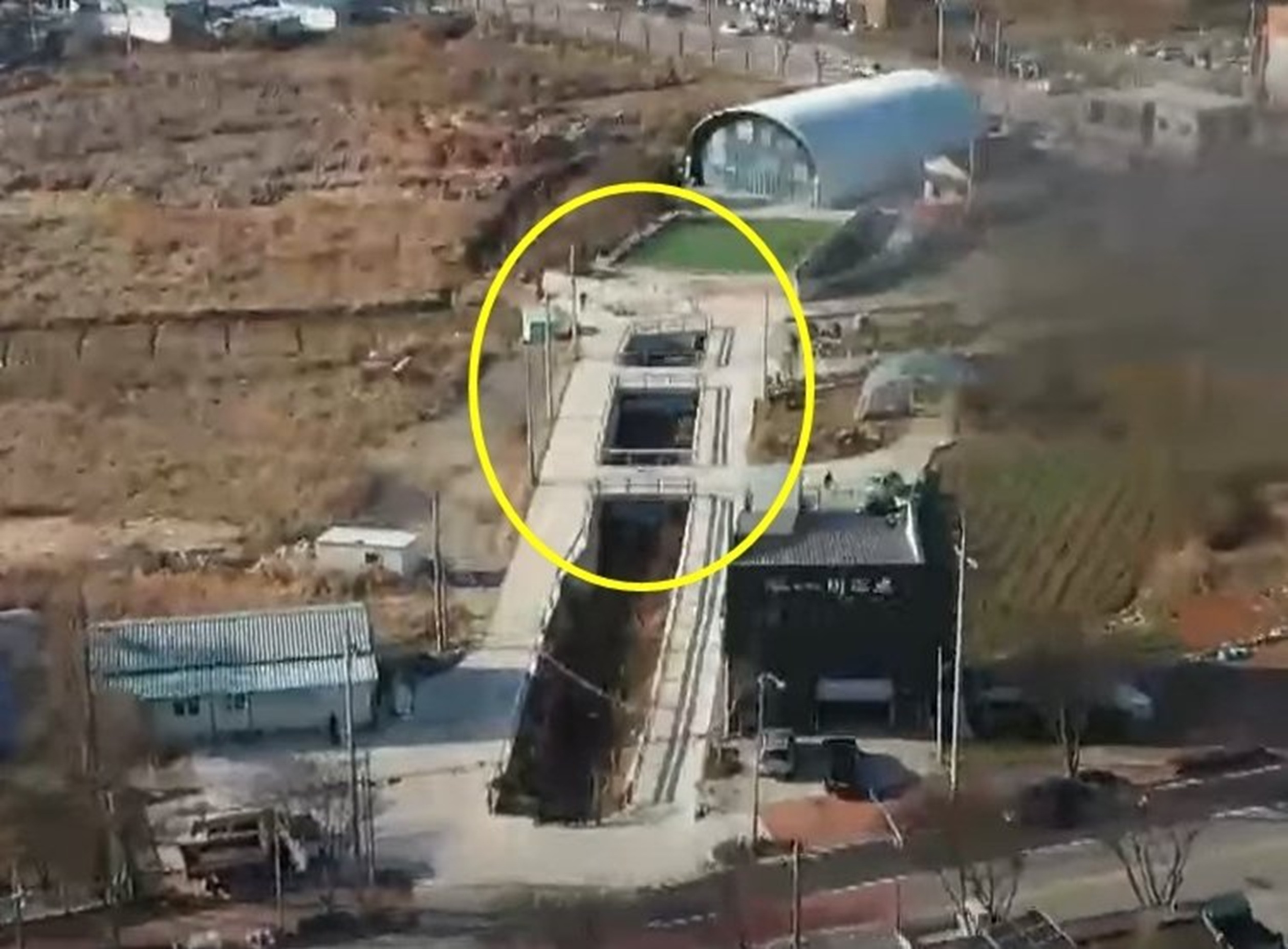 これぞ税金無駄遣い」4世帯のために10m間隔で橋3つ…韓国扶安郡、工事費1000万円 | KOREA WAVE